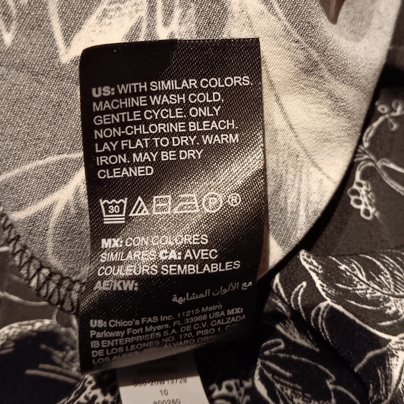 NEW White House Black Market Jacquelyn Floral Black Jumpsuit Crop Chain Detail 8 - Picture 16 of 16